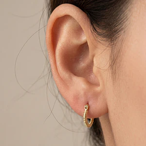 Aretes Candongas Facetadas Oro Laminado 18k