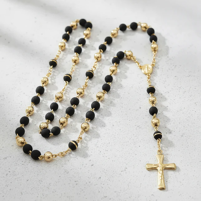 Rosario Camándula Neopreno Negro y Oro Laminado 18k (6mm) 2