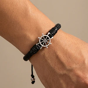 Pulsera Cuero Trenzado con Timón Plateado