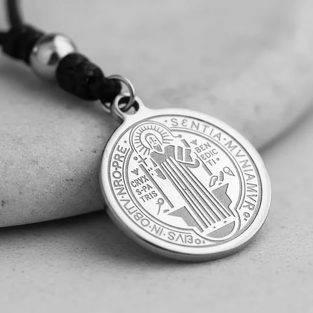 Collar Ajustable con Medalla de San Benito de Abad Acero 3