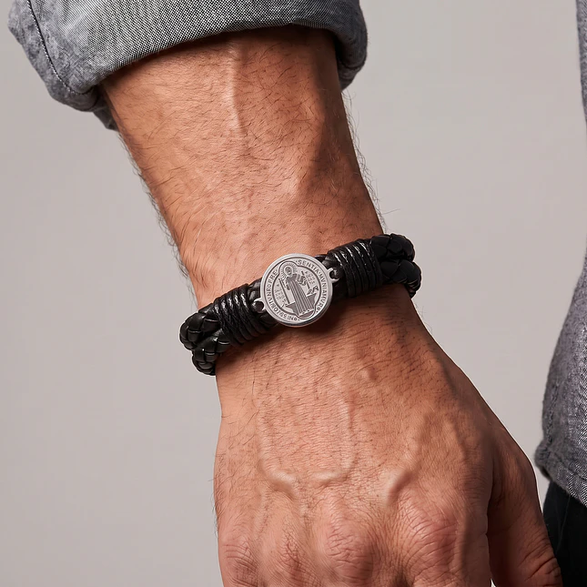 Pulsera San Benito de Abad Cuero Trenzado Acero 8