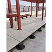 Soporte Ajustable para Deck y Pastelón 78-105 mm – Caja 24 Unidades