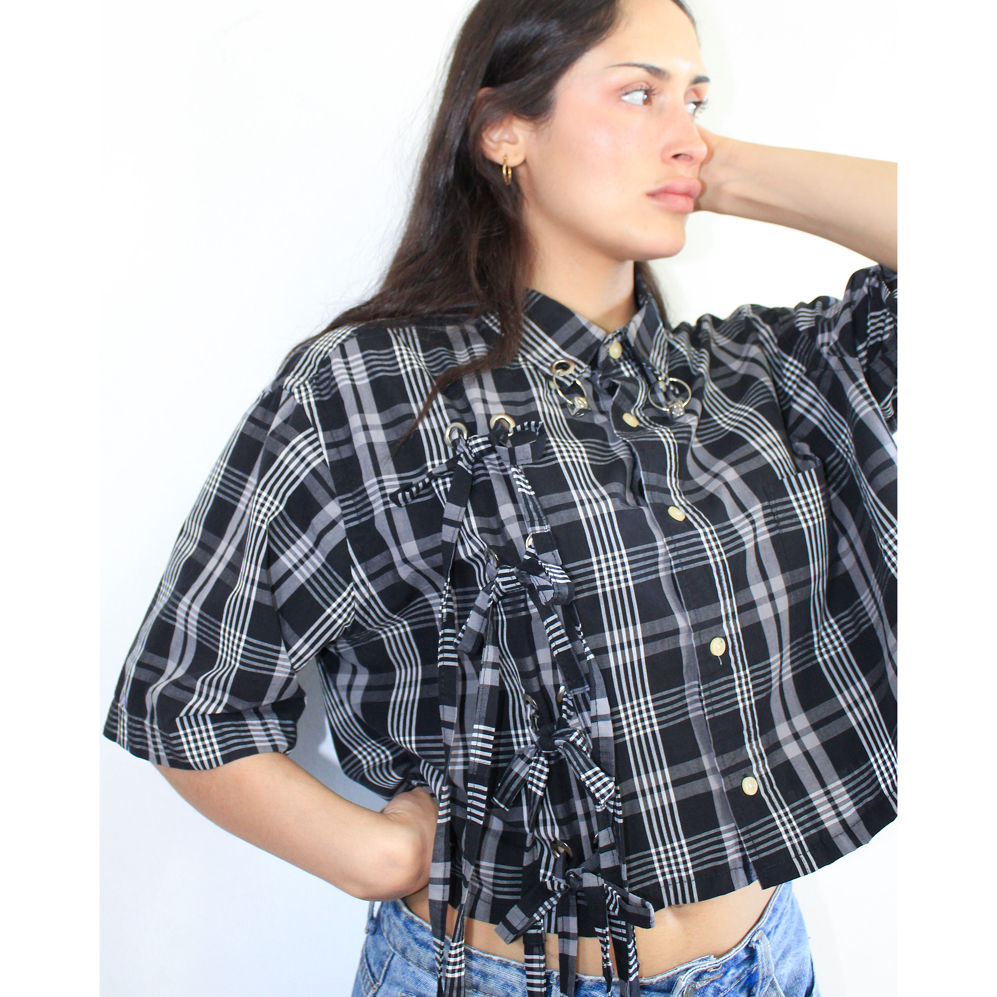 CAMISA MOÑOS OJETILLOS  4