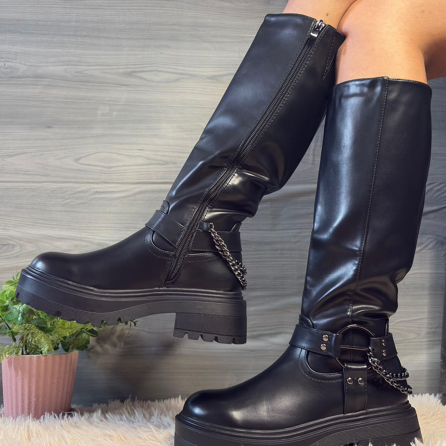 BOTA PLATAFORMA CON CADENA 1