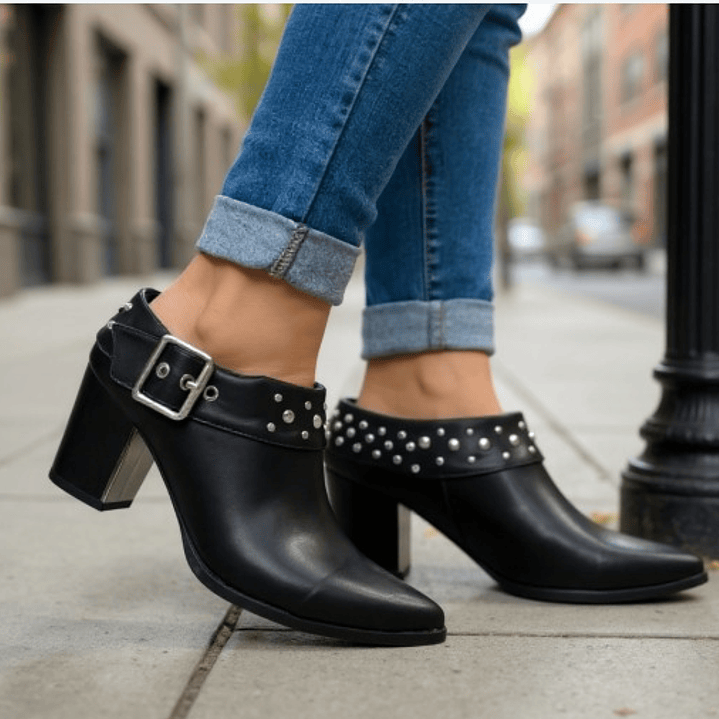 TEXANO  NEGRO CORTO ECOCUERO TACHAS 1