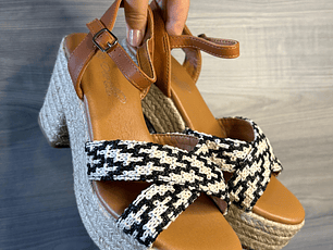 SANDALIA CAMELL DISEÑO EN NEGRO TERRAPLEN (L109)