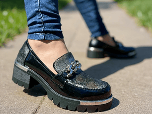 MOCASIN PLATAFORMA NEGRO