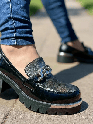 MOCASIN PLATAFORMA NEGRO