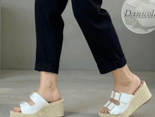 SANDALIA BLANCO HEBILLAS TERRAPLEN