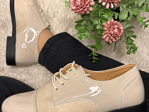 MOCASIN BEIGE  CORDONES MD