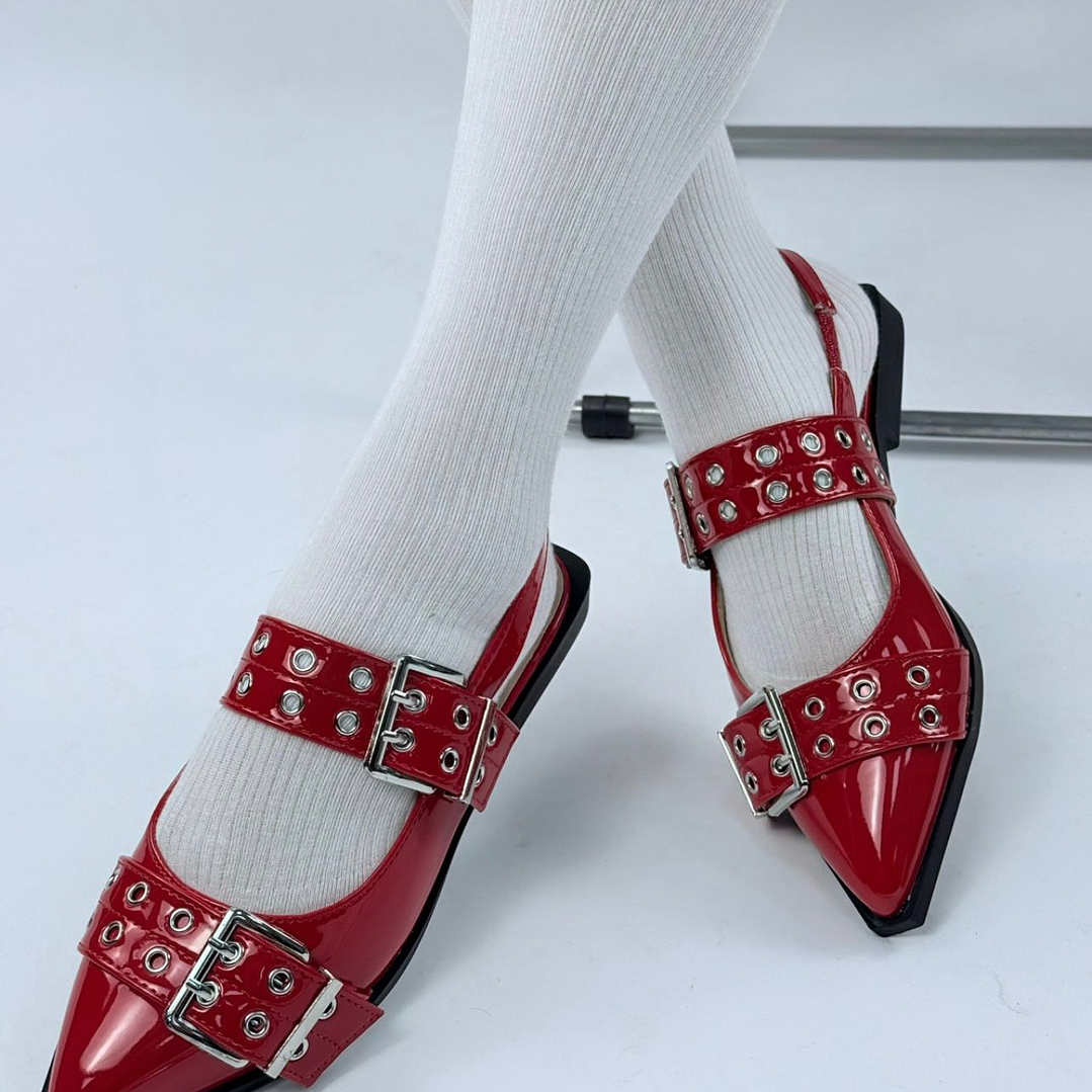 PUNTILLA CHAROL ROJO 1