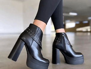 Botin Negro tachas Plataforma