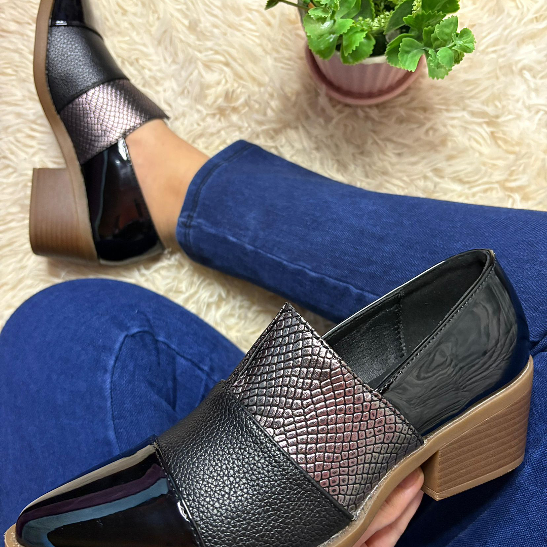 CALZADO NEGRO APLICACION CHAROL SOLO 35 1