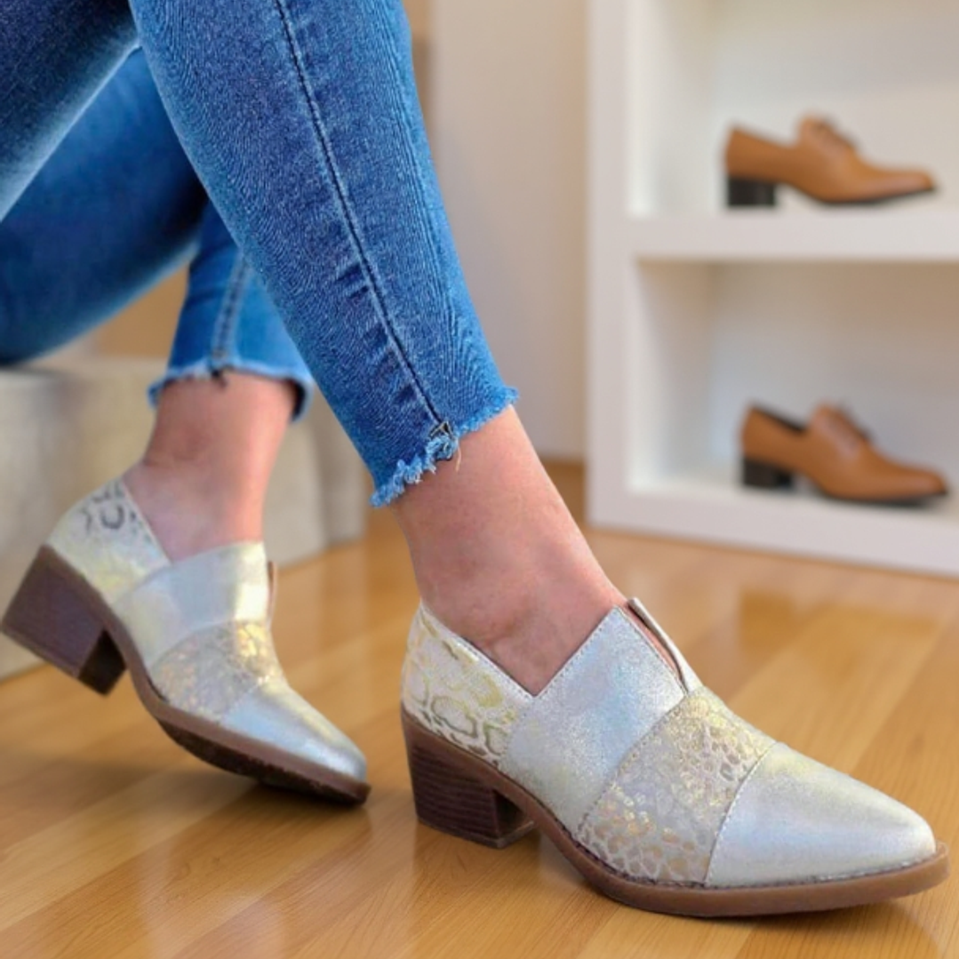 CALZADO DORADO APLICACION PRINT 1