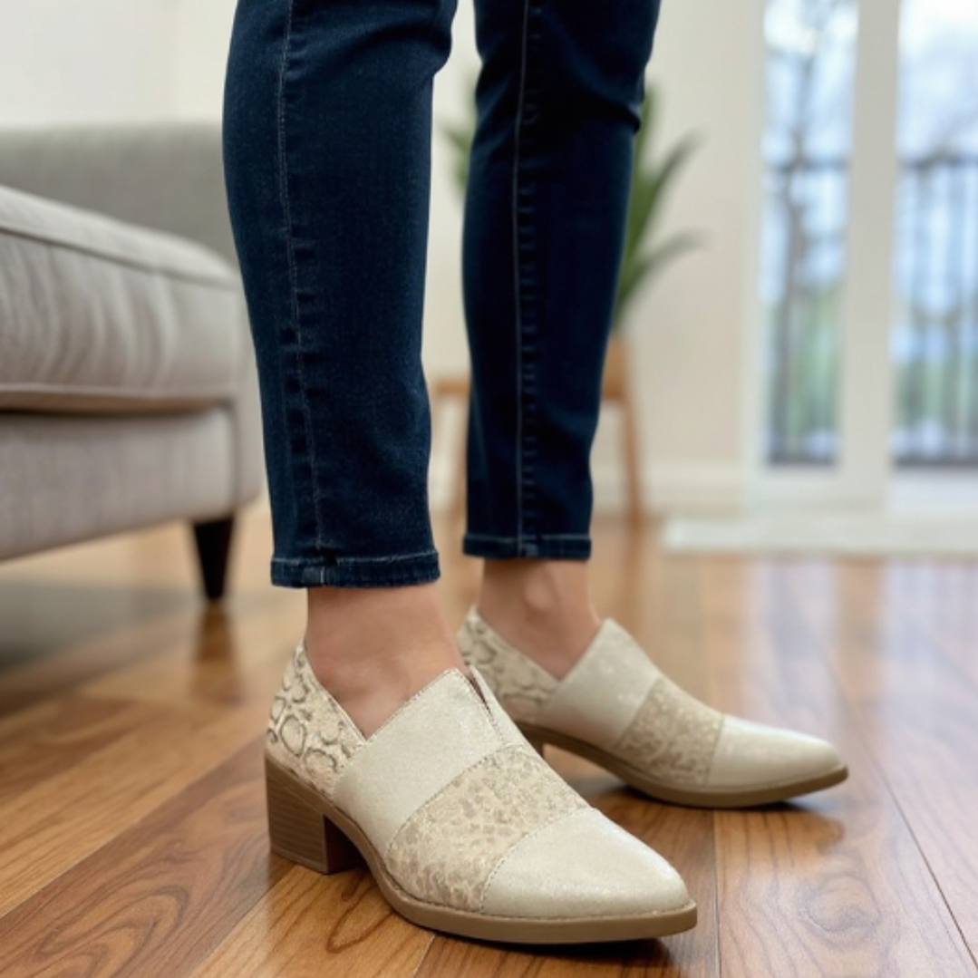 CALZADO DORADO APLICACION PRINT 2