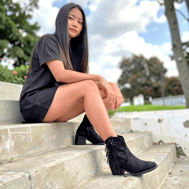 CAMPERO NOVA NEGRO FLECOS 3