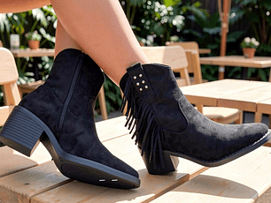 CAMPERO NOVA NEGRO FLECOS