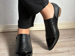 Mocasin Black Escamas- REMATE SOLO TALLA 35