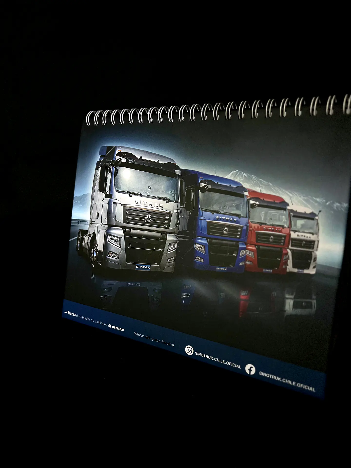 Calendario de mesa Sitrak (Muestra) 3
