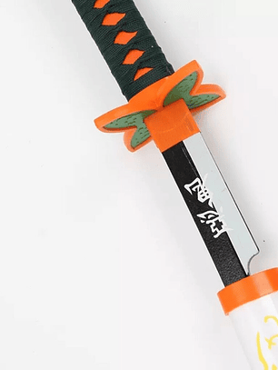 Katana Nichirin Shinobu Bambú Kimetsu no Yaiba