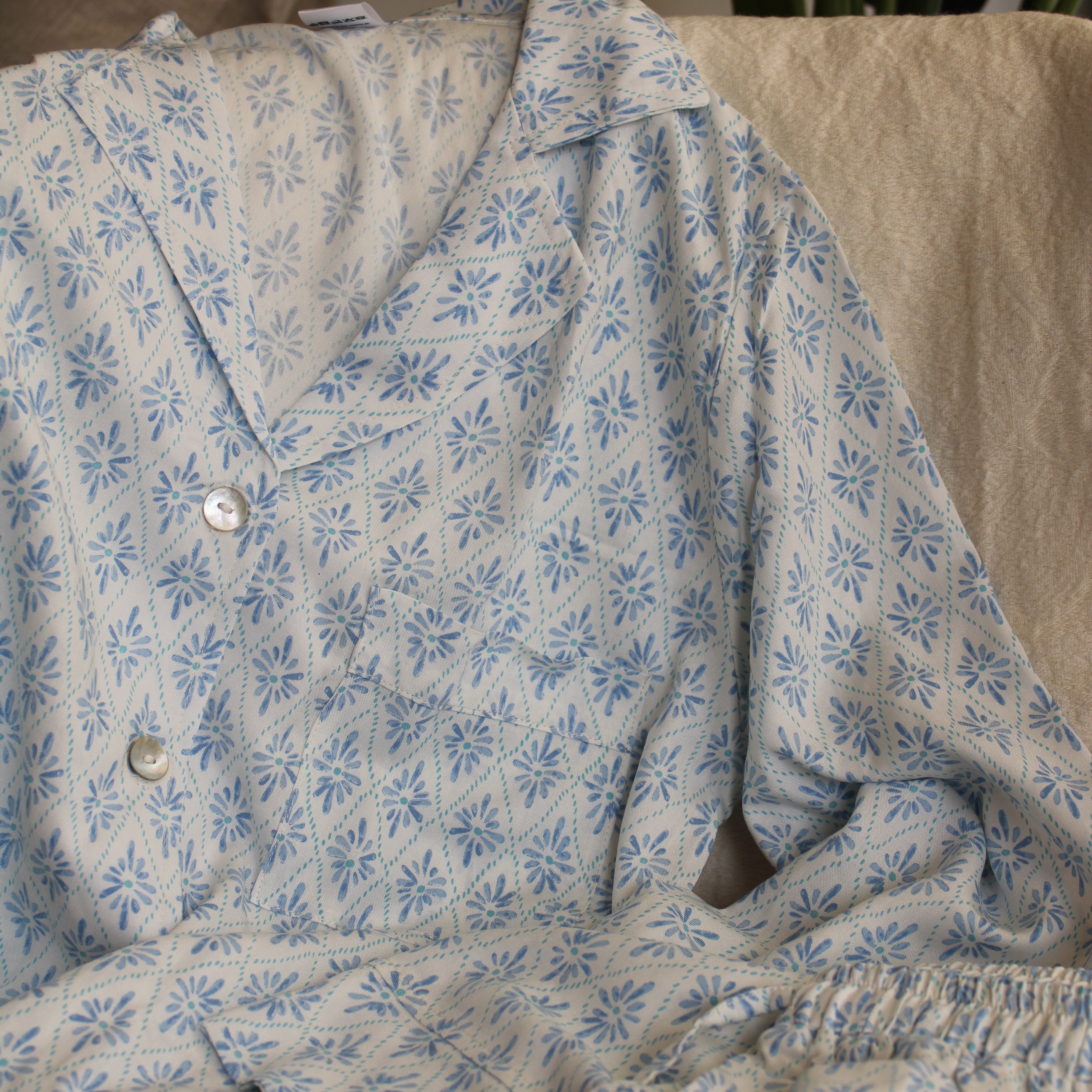 PIJAMA FLORES CELESTE