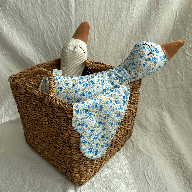 PATITO APEGO FLORES AZUL