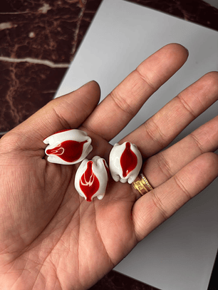 Tulipa XL -  Branco com vermelho