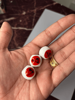 Bola L 7 de Murano Branca com Vermelha e Preta