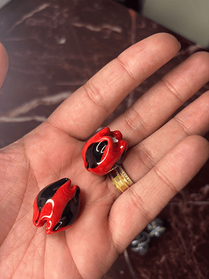 Tulipa XL vermelho com preto