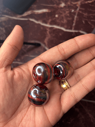 Bola de Murano XL Vermelha com Preto Irisado