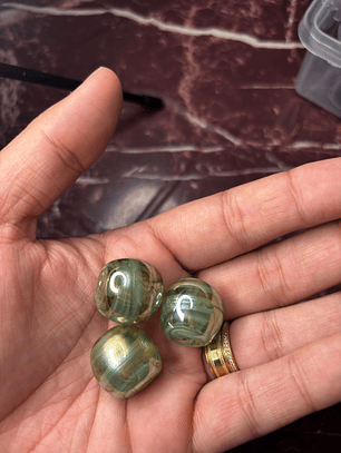 Bola L - Verde Limão com Branco Irizado