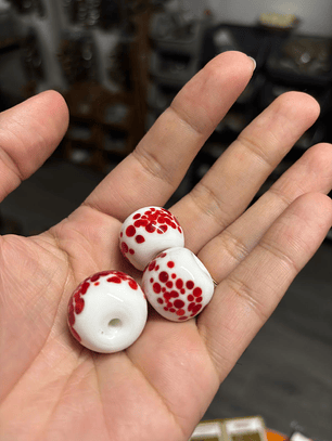 Bola de Murano L branco c/ rajado vermelho