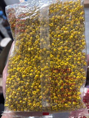 Missanga rajada amarelo, riscas vermelho e verde 5mm 500g