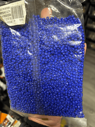 Missanga leitosa azul royal 4mm 500g