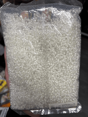 Missanga cristal com miolo branco 4mm 500g