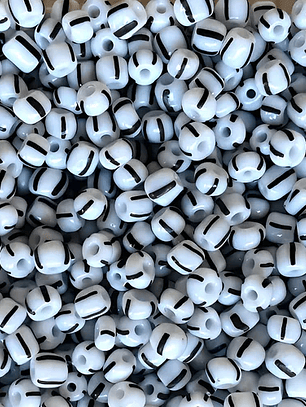 Missanga rajada branco com preto 4mm 500g