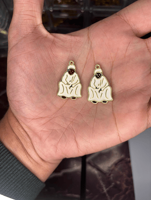 Pingente de Resina Preta Velha