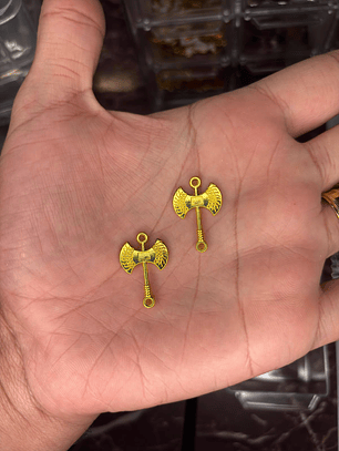 Pingente Machado dourado