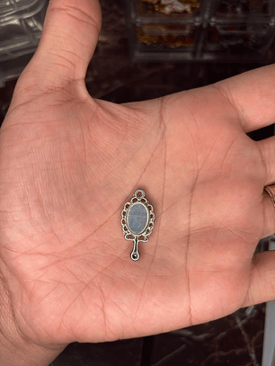 Pingente Ferramenta Espelho Oval Trabalhado