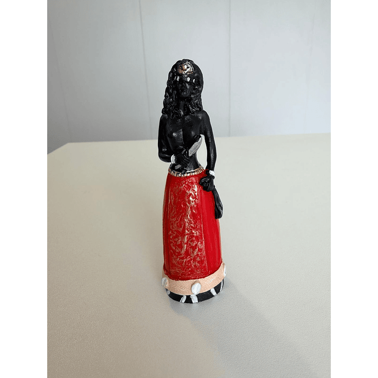 Iansã em resina 10cm 1