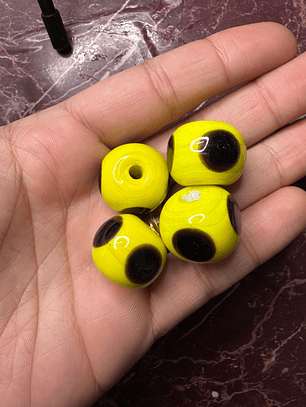 Bola de murano amarelo com preto L