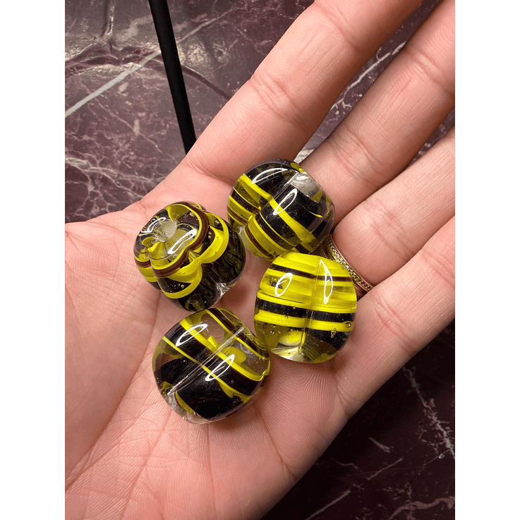 Pitanga de Murano Transparente com Amarelo e Preto XL 1