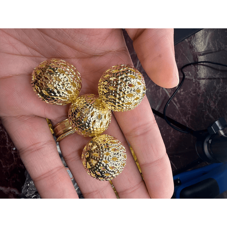 Crioulas aramado bola dourado 1