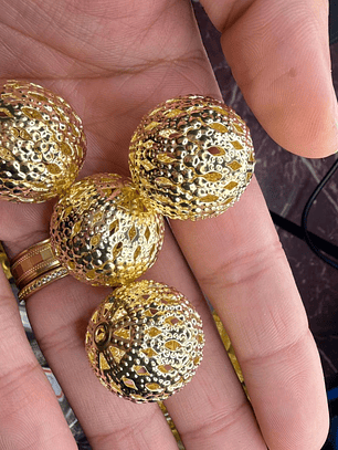 Crioulas aramado bola dourado