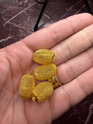 Crioulas aramado oval dourado M