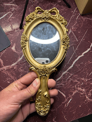 Espelho de resina dourado ornado