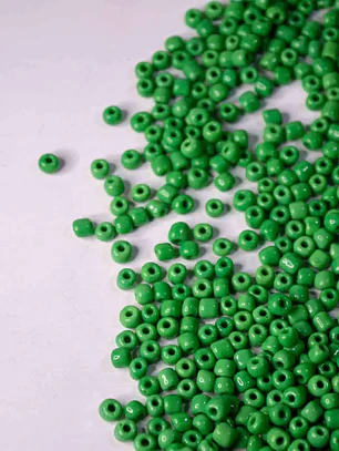 Missanga verde leitoso - 500g