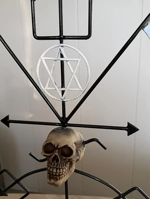 Ferro Exú Tatá Caveira/Exú 60cm