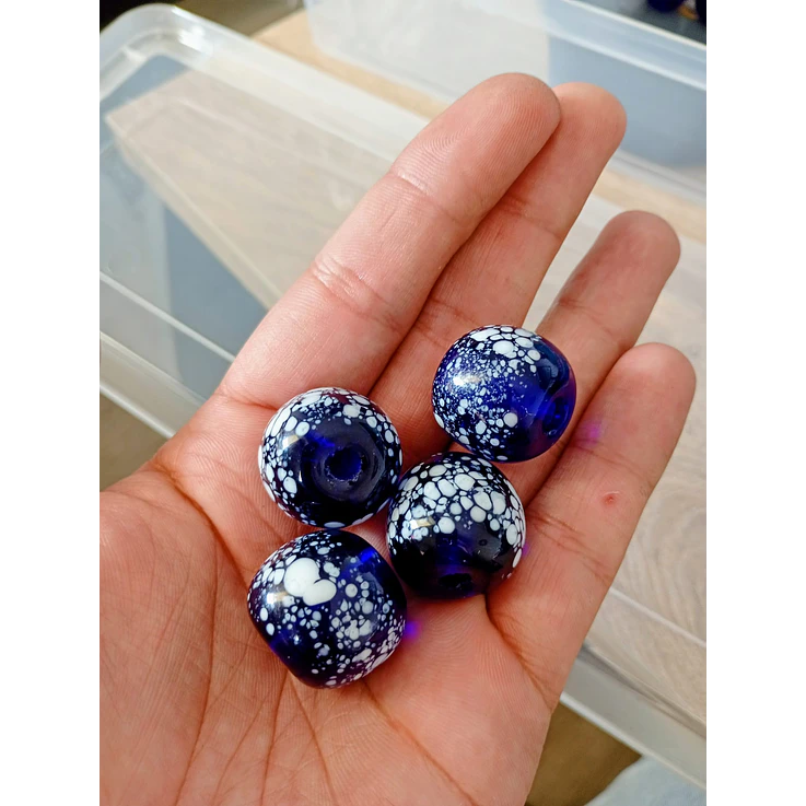 Bola L azul marinho com rajado branco  1
