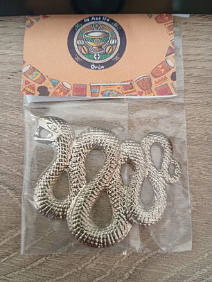 Pingente Cobra 5cm dourado/prata